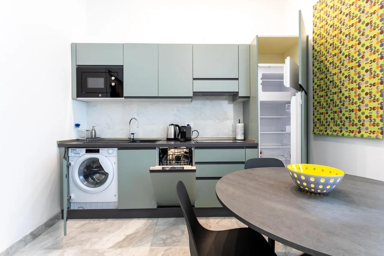Luna Homes - Bilocale In Mac Mahon Milan 0*,