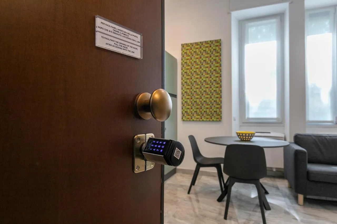 Apartment Luna Homes - Bilocale In Mac Mahon Milan Italy