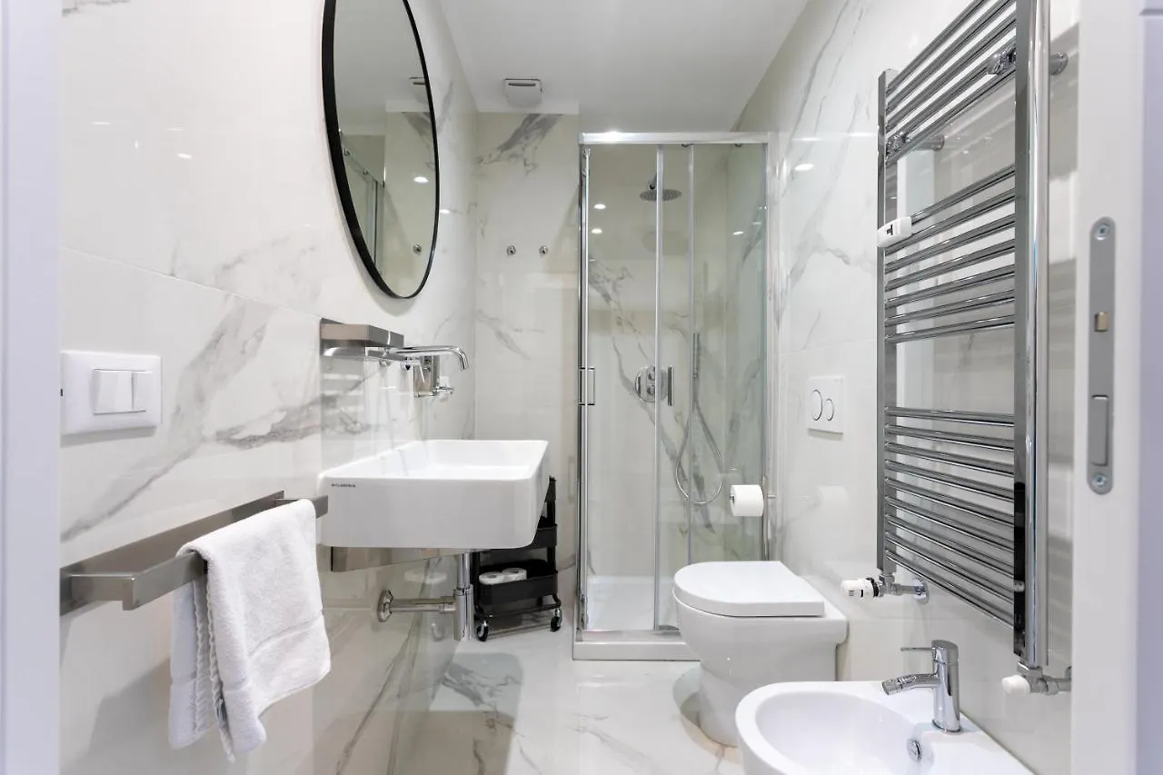 Luna Homes - Bilocale In Mac Mahon Milan Apartment