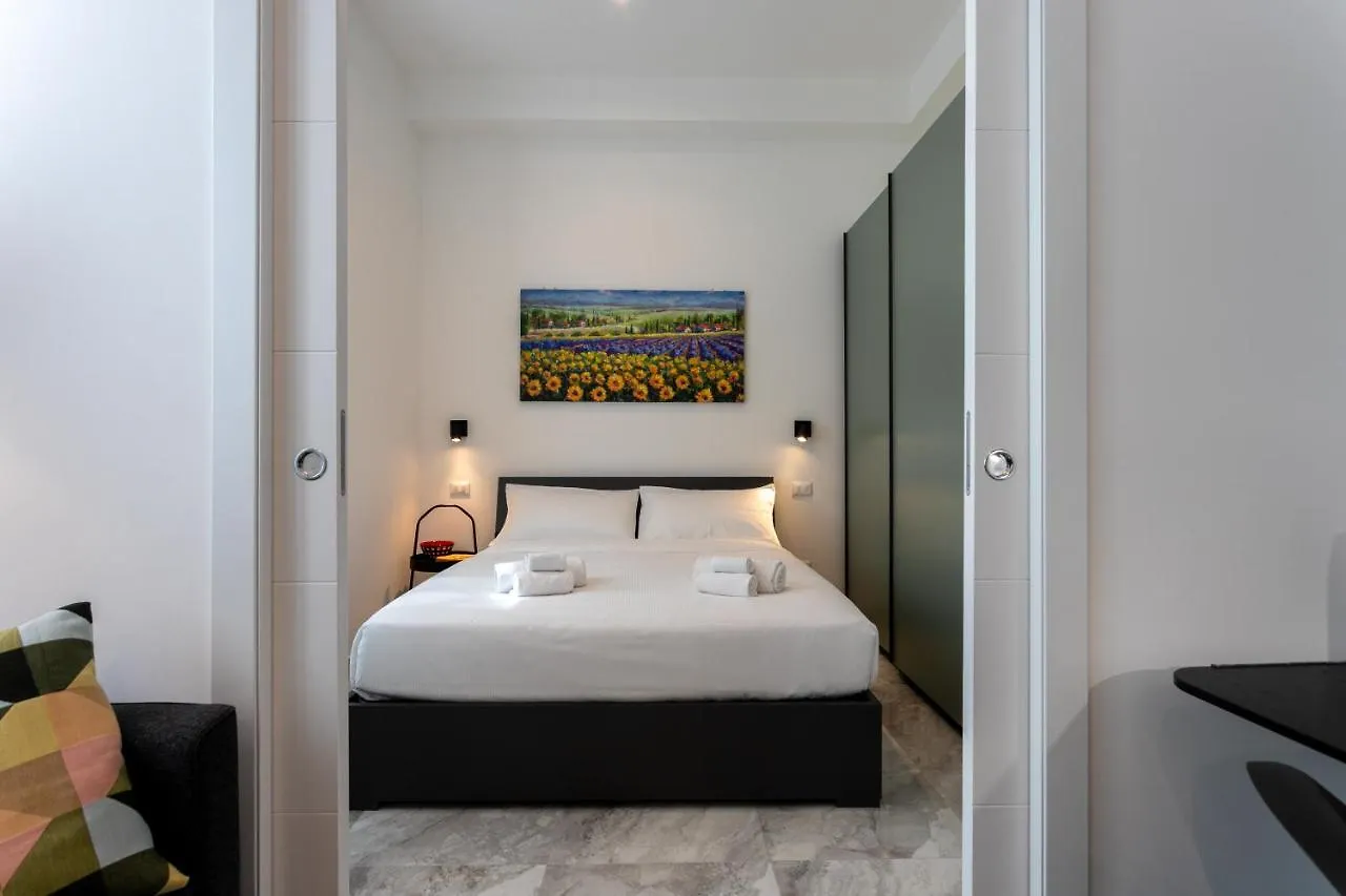 Luna Homes - Bilocale In Mac Mahon Milánó Apartman