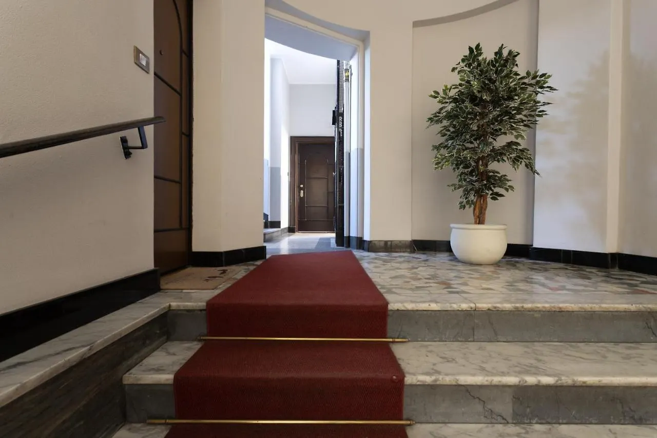 Apartman Luna Homes - Bilocale In Mac Mahon Milánó